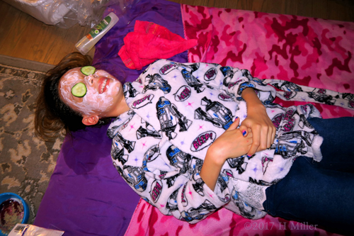 Relaxing During Her Kids Facial! Relaxing During Her Kids Facial!