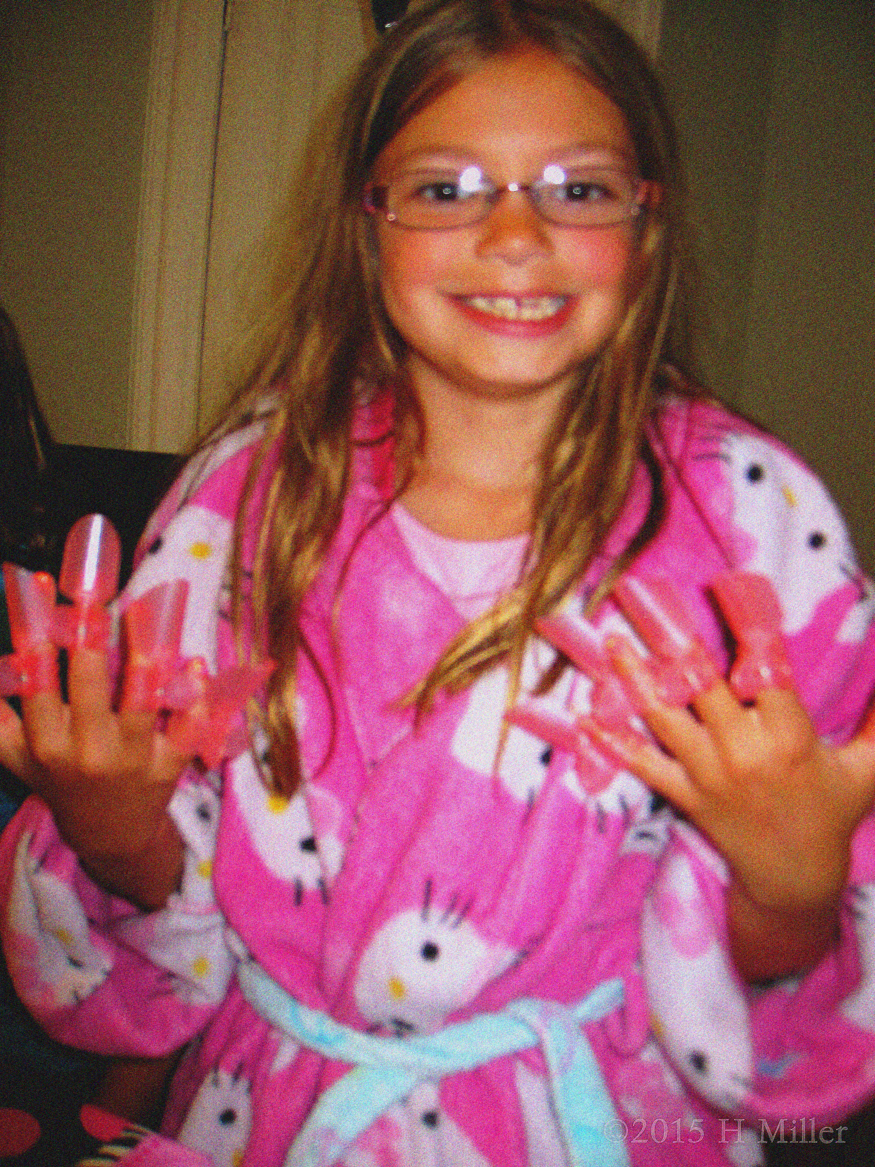 Amanda With Nail Protectors! Amanda With Nail Protectors!