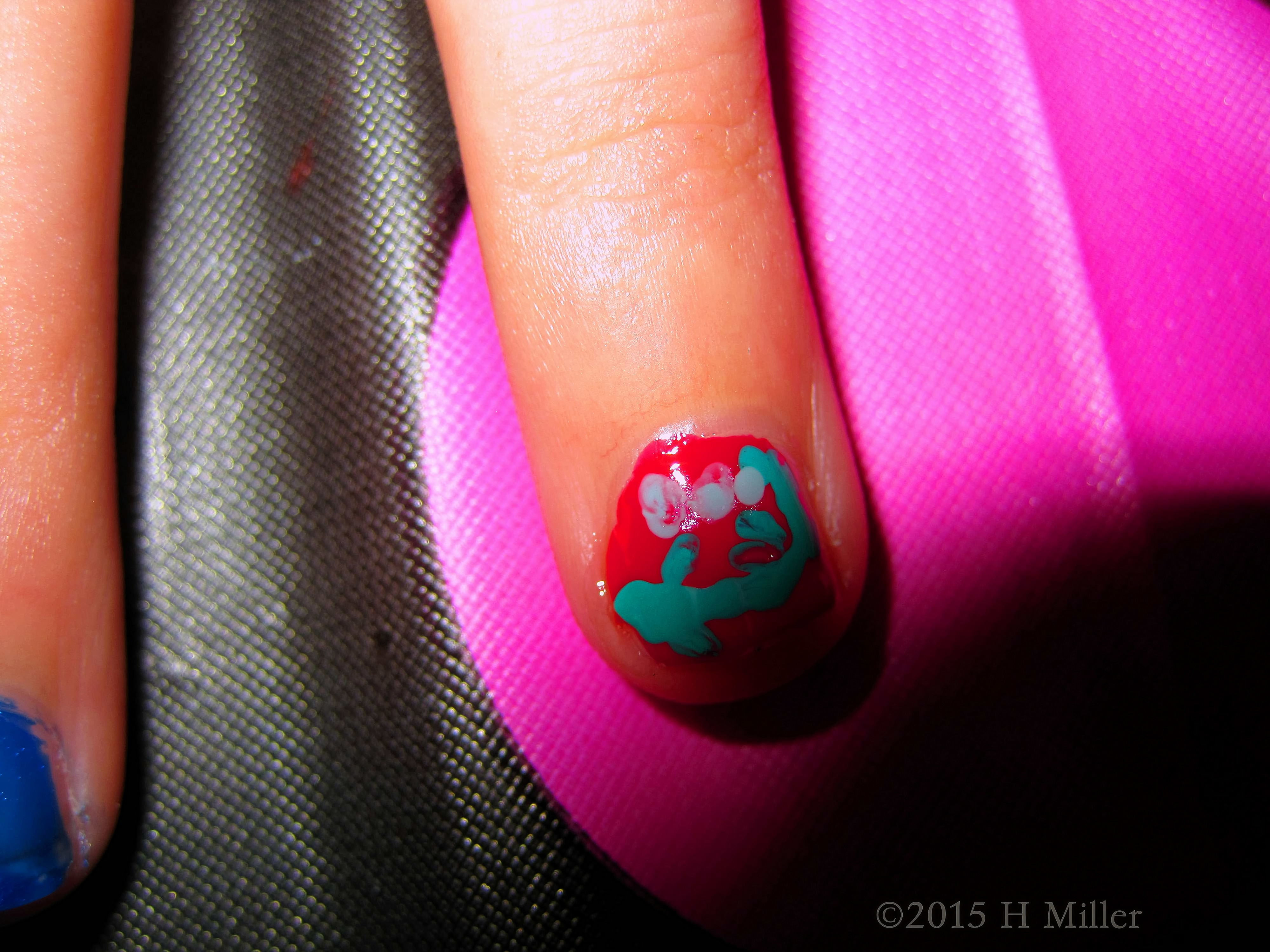 Flower Vine Nail Art. Flower Vine Nail Art.