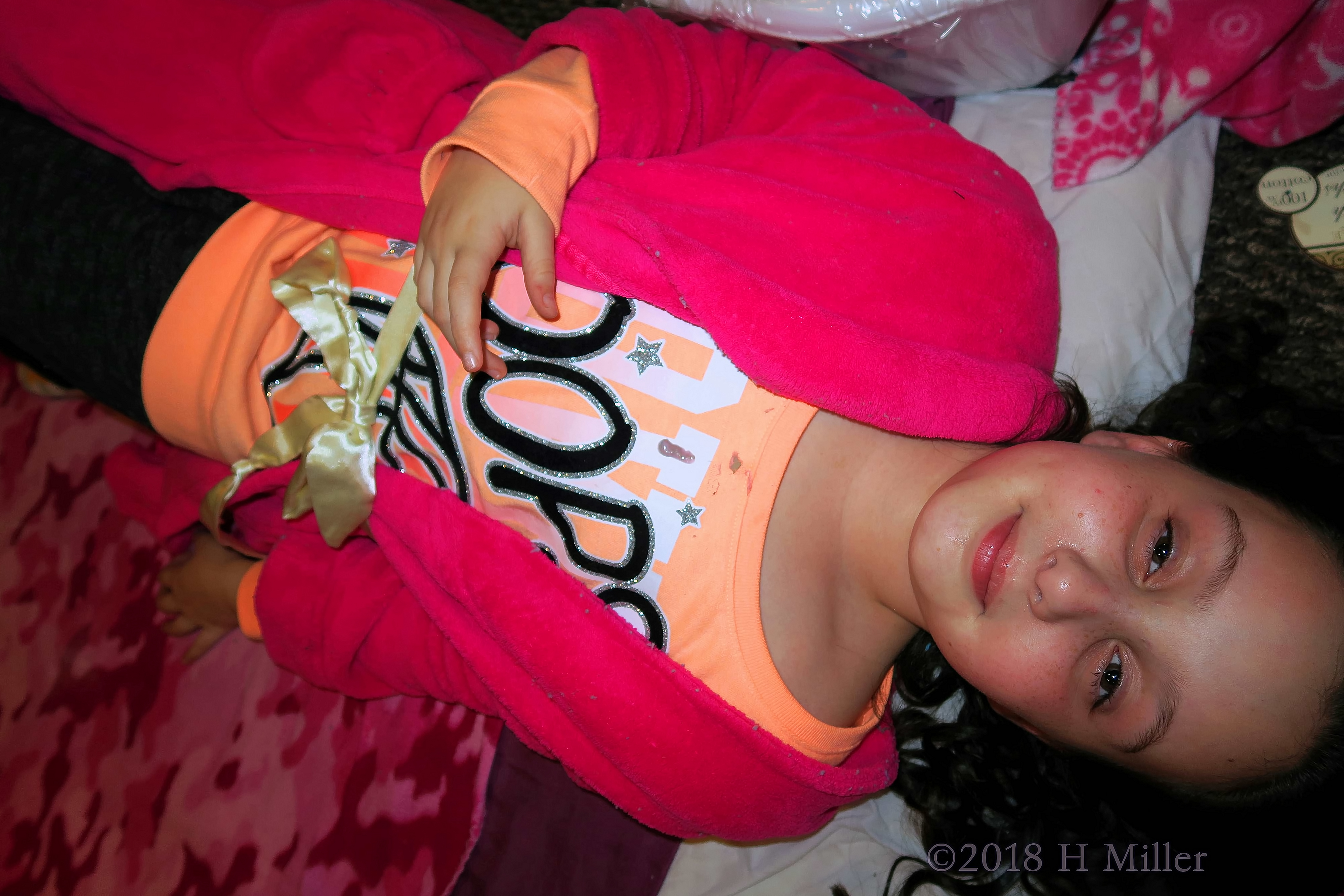 Joyful During Her Kids Facial Session! Joyful During Her Kids Facial Session!