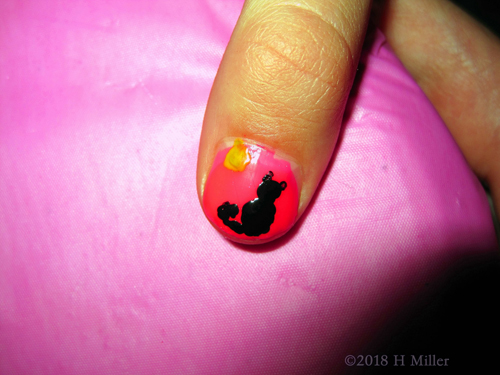 Kitty Nailart Looks Really Kid Friendly Kitty Nailart Looks Really Kid Friendly