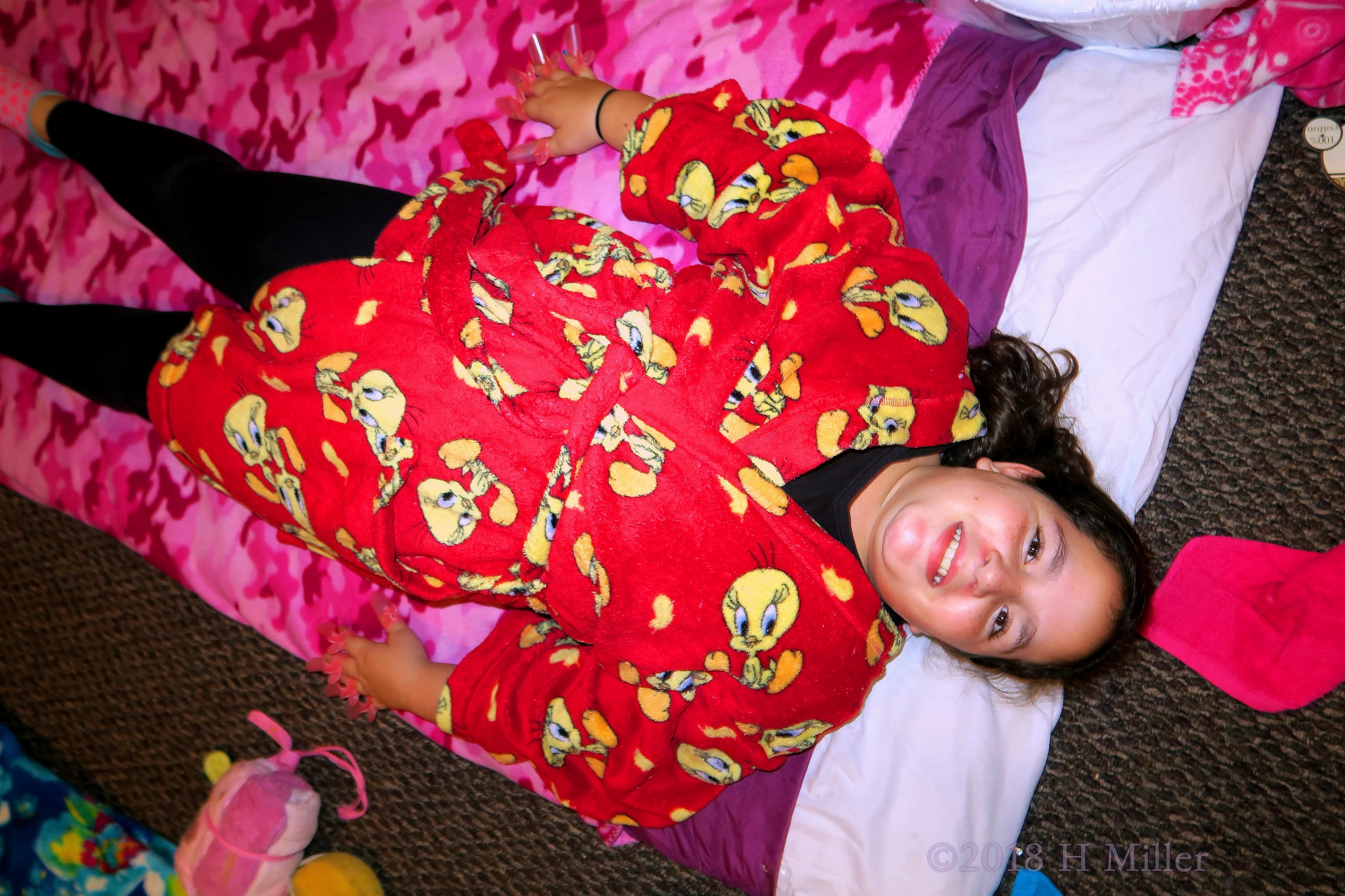 Joyful And Excited For Her Girls Facial Activity! Joyful And Excited For Her Girls Facial Activity!