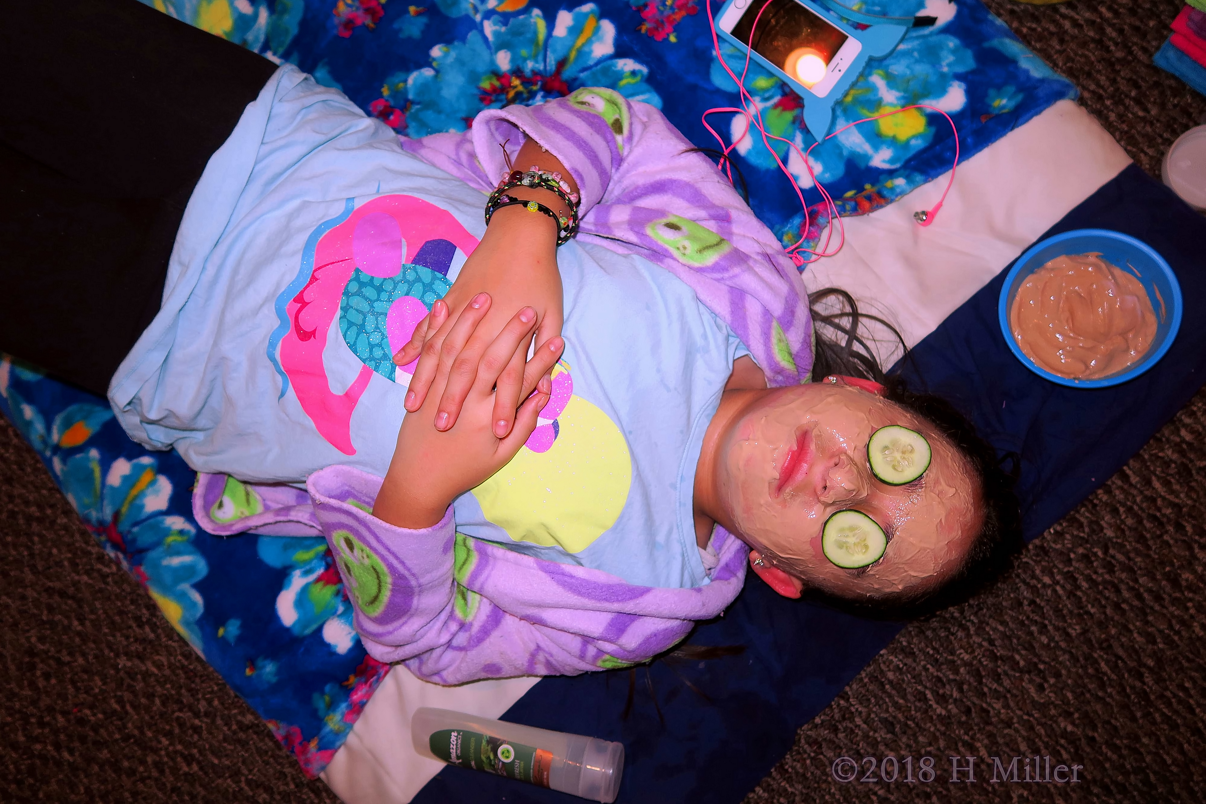 Stress Relief Is What You Get From A Good Facial For Girls! Stress Relief Is What You Get From A Good Facial For Girls!