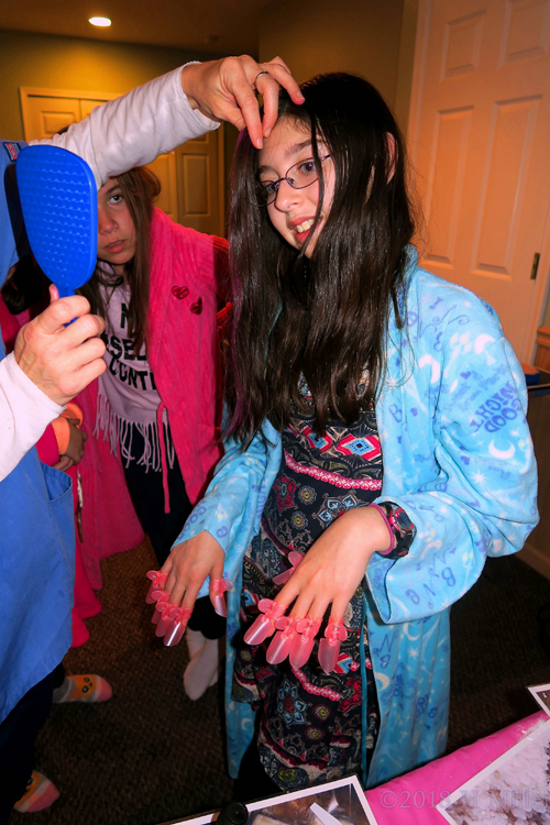 After Mini Mani, It's Time For Some Hairstyling! After Mini Mani, It's Time For Some Hairstyling!