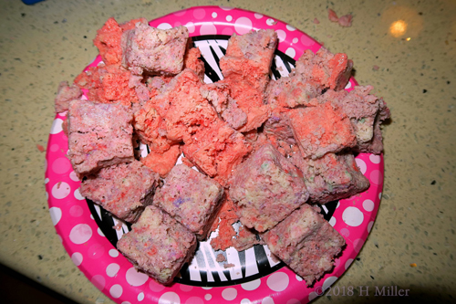 Fizzy Bath Bomb Kids Crafts For Spa Party Guests!