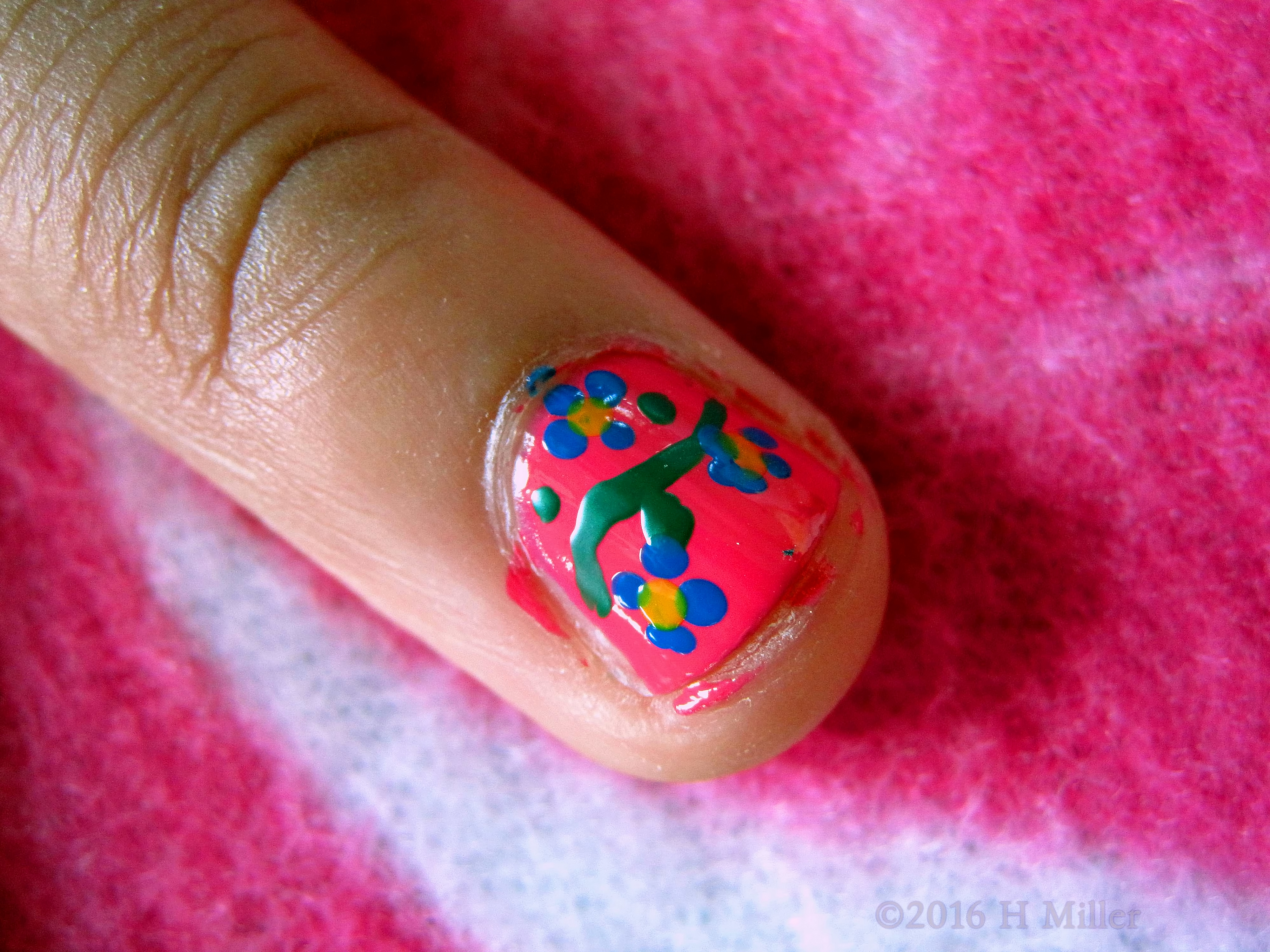 Floral Dotticure Kids Spa Party Mini Manicure. Floral Dotticure Kids Spa Party Mini Manicure.