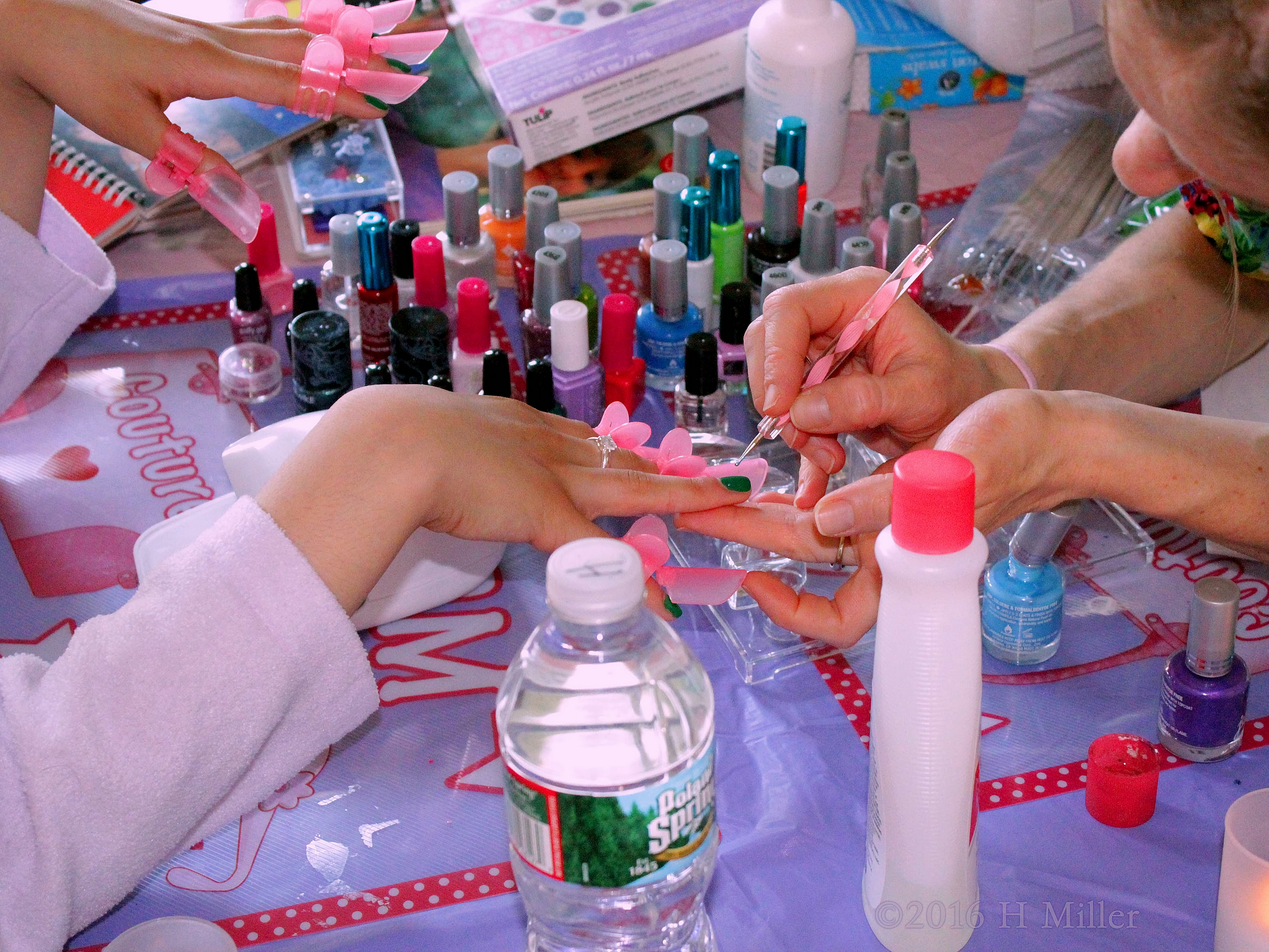 Getting Awesome Kids Manis Done At The Home Kids Spa Party! Getting Awesome Kids Manis Done At The Home Kids Spa Party!