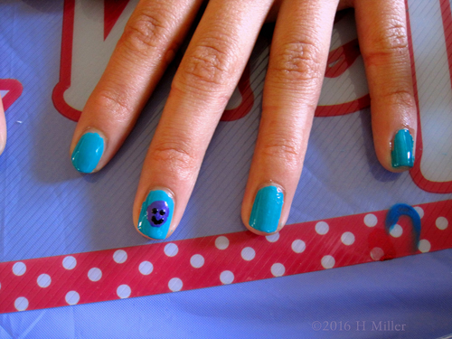 Happy Manicure At The Kids Home Sp Happy Manicure At The Kids Home Sp