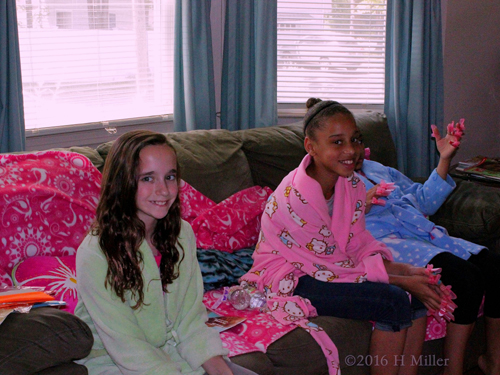 Chilling On The Couch After Kids Manicures Chilling On The Couch After Kids Manicures