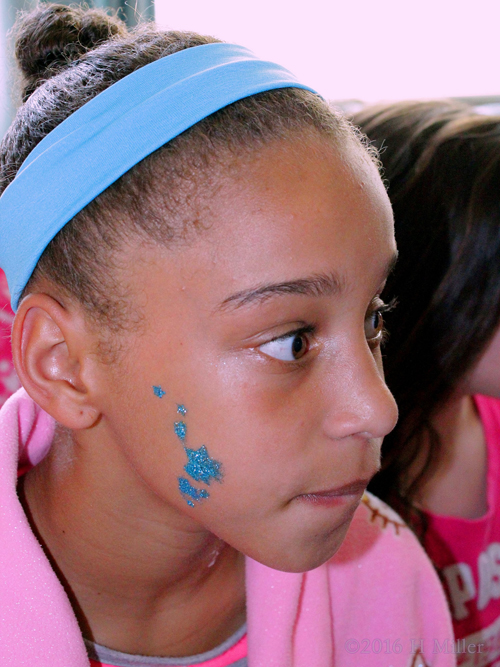 Girls Home Spa Cute Glitter Temporary Tattoos! Girls Home Spa Cute Glitter Temporary Tattoos!