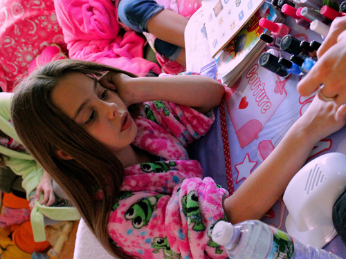 Watching Her Kids Home Spa Manicure Watching Her Kids Home Spa Manicure