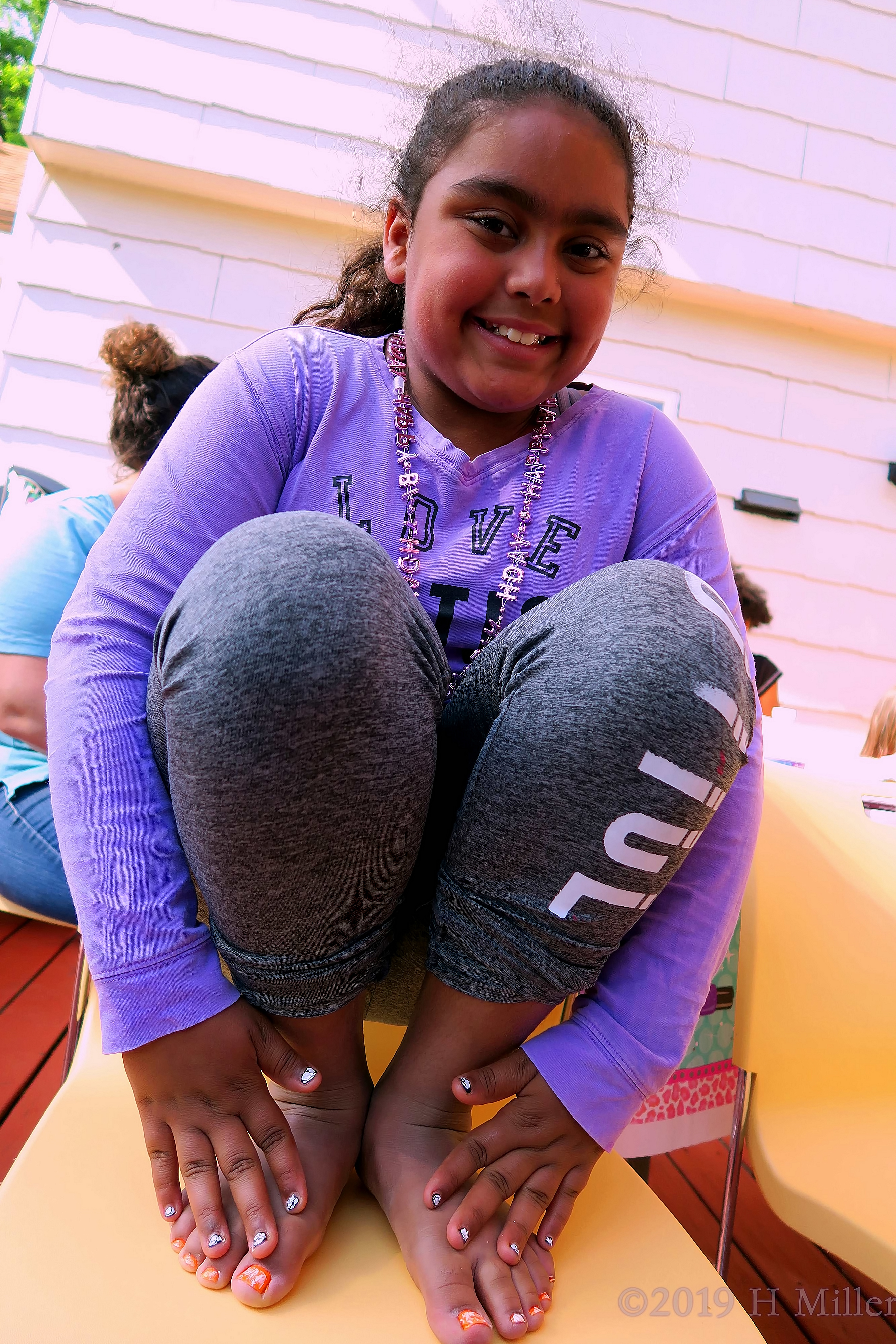 Another Happy Party Goer Shows Her Manicure And Pedicure For Girls! Another Happy Party Goer Shows Her Manicure And Pedicure For Girls!