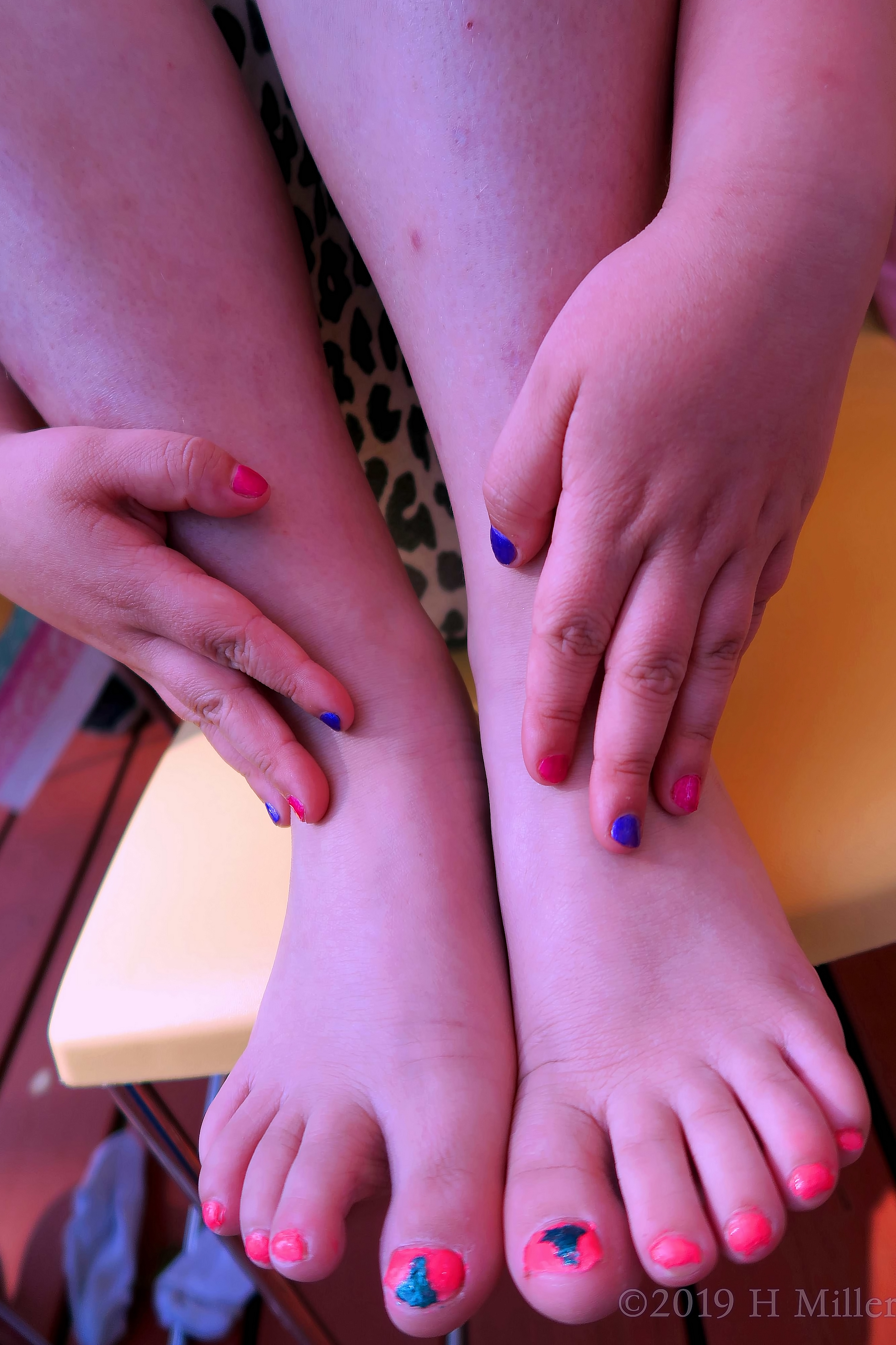 Perfect Matching Set To Complete A Spa Day Mini Mani And Pedi For Girls! Perfect Matching Set To Complete A Spa Day Mini Mani And Pedi For Girls!