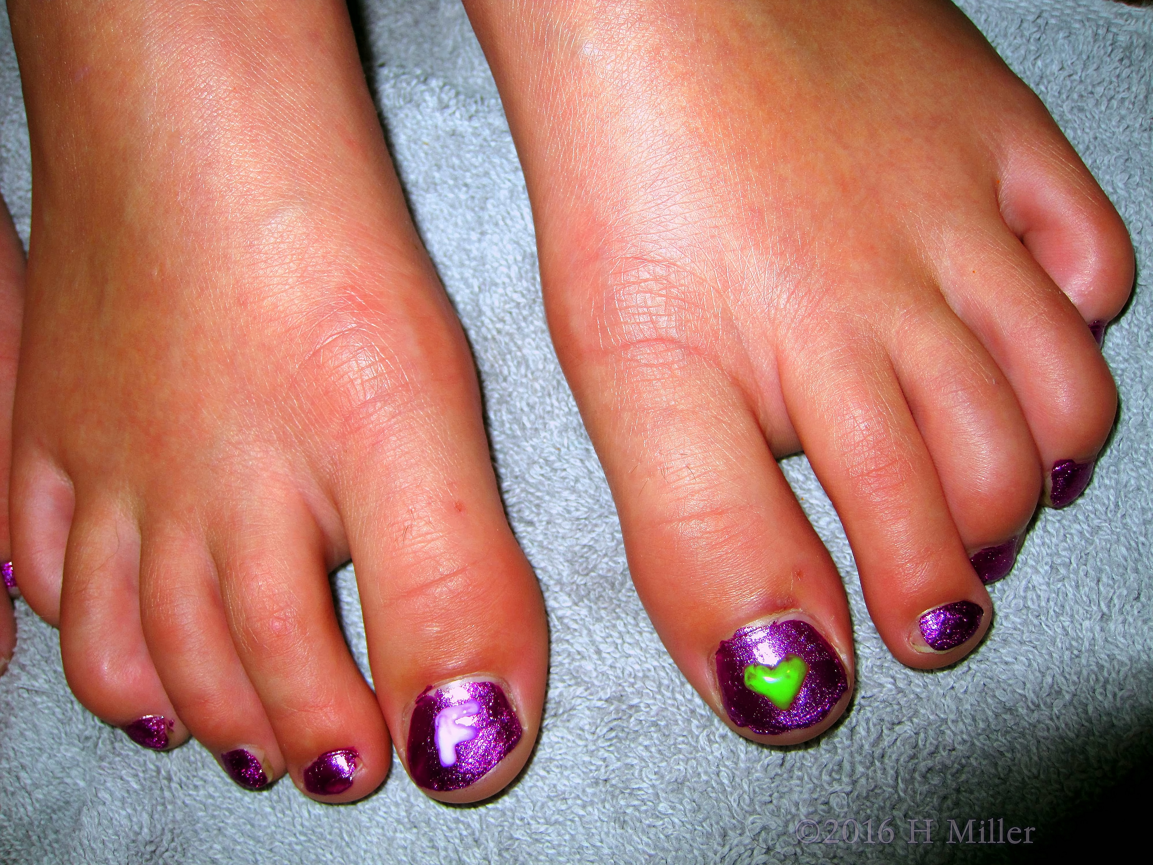 Adorable Left BFF Pedicure Adorable Left BFF Pedicure