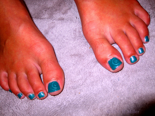 Cute Blue Swirl Pedicure Cute Blue Swirl Pedicure