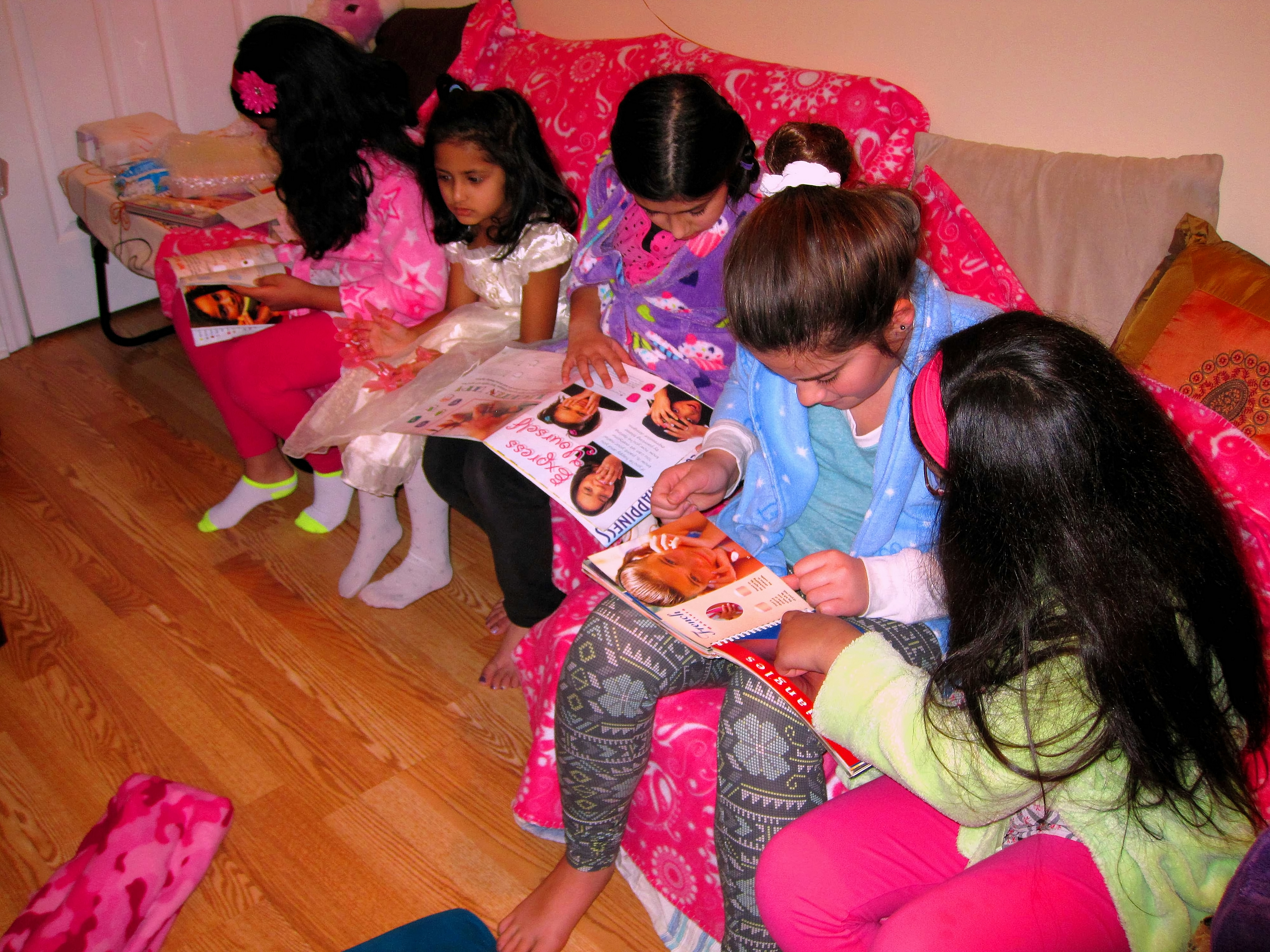 Checking Out Manicure Nail Art On The Spa Couch Checking Out Manicure Nail Art On The Spa Couch