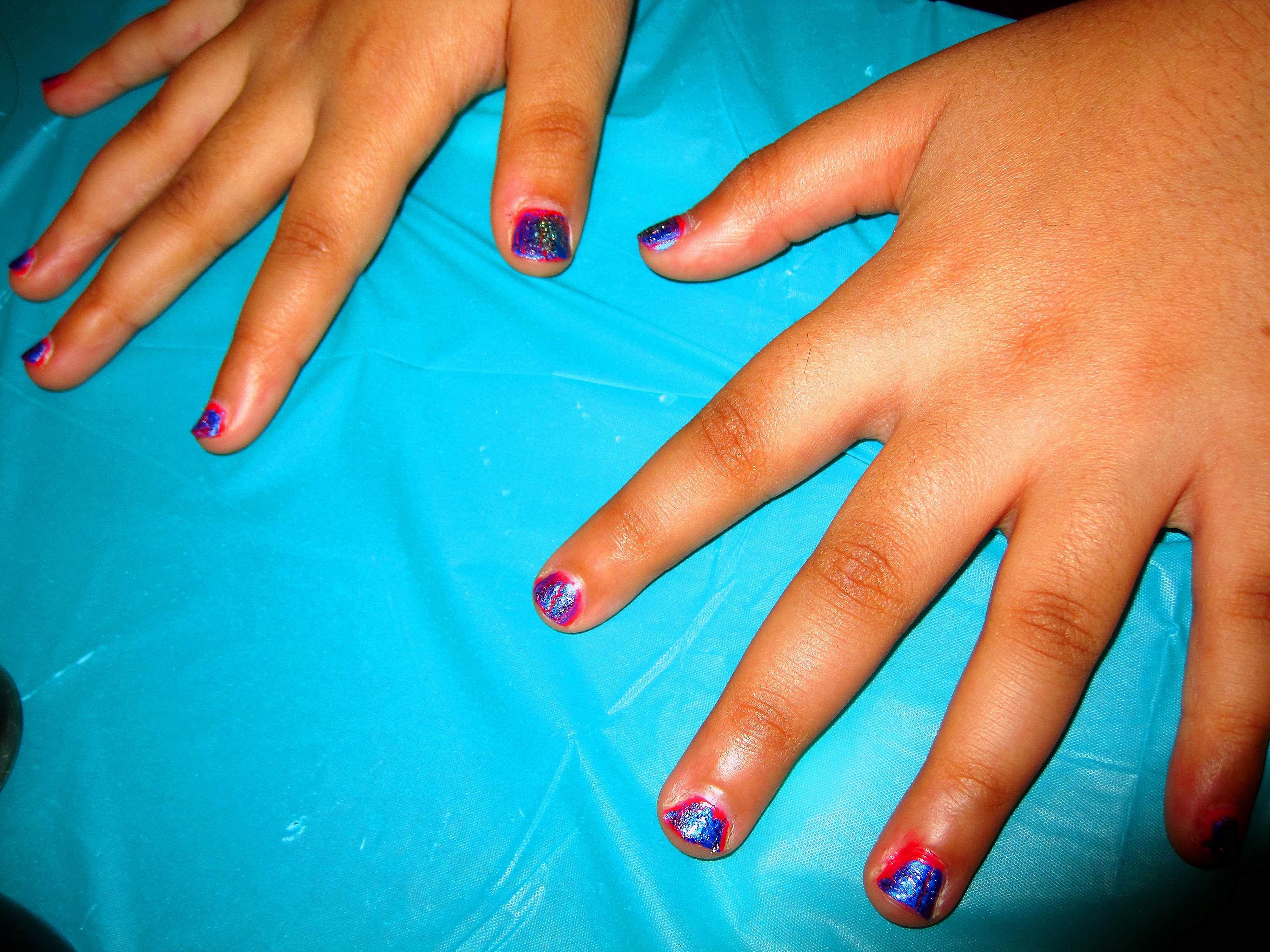 Pink And Blue Mini Manicure Pink And Blue Mini Manicure
