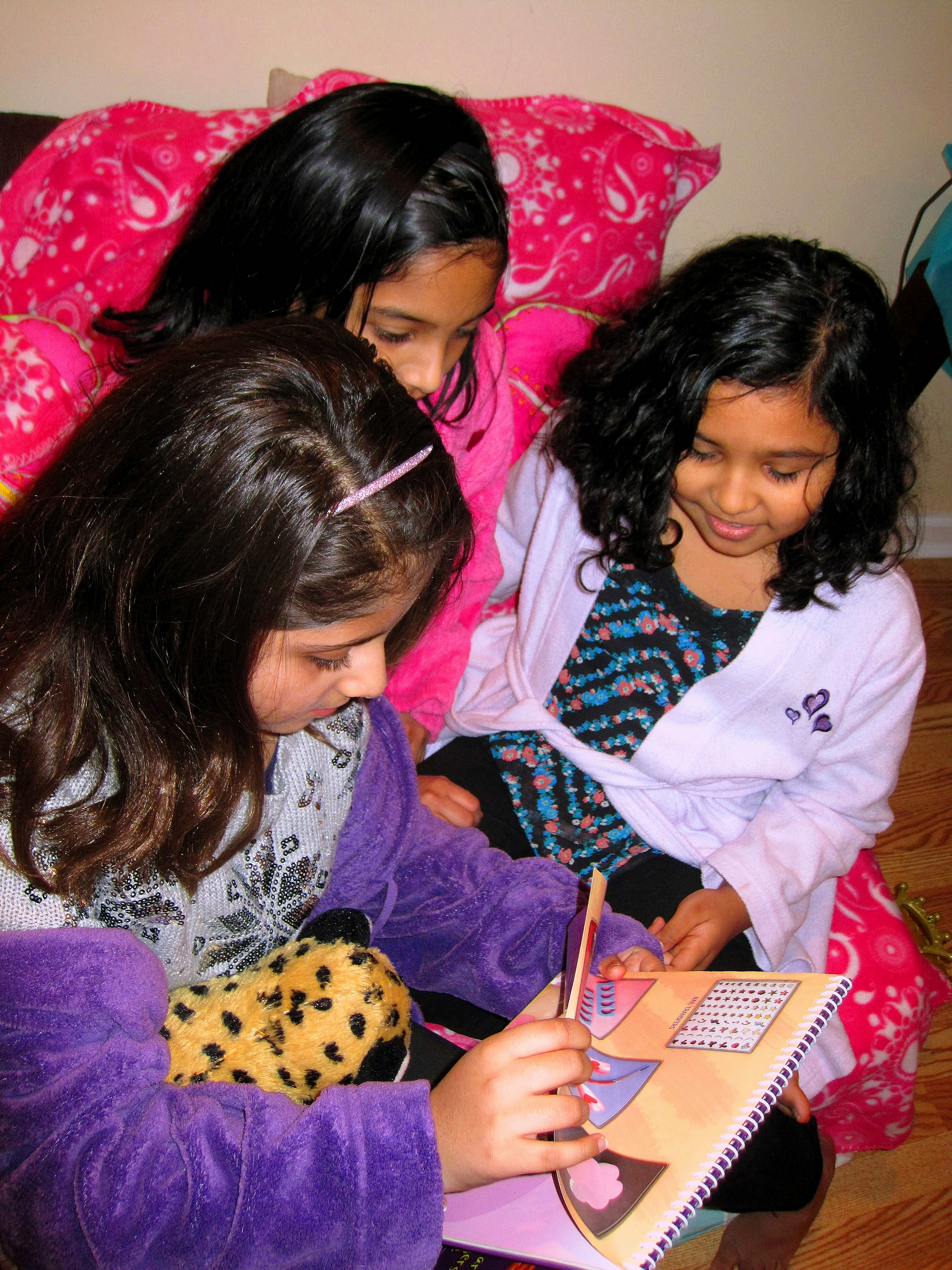 Sharing Cool Nail Art Ideas Sharing Cool Nail Art Ideas