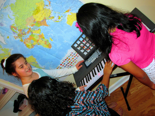 Playing Keyboard Before The Kids Spa Part Playing Keyboard Before The Kids Spa Part