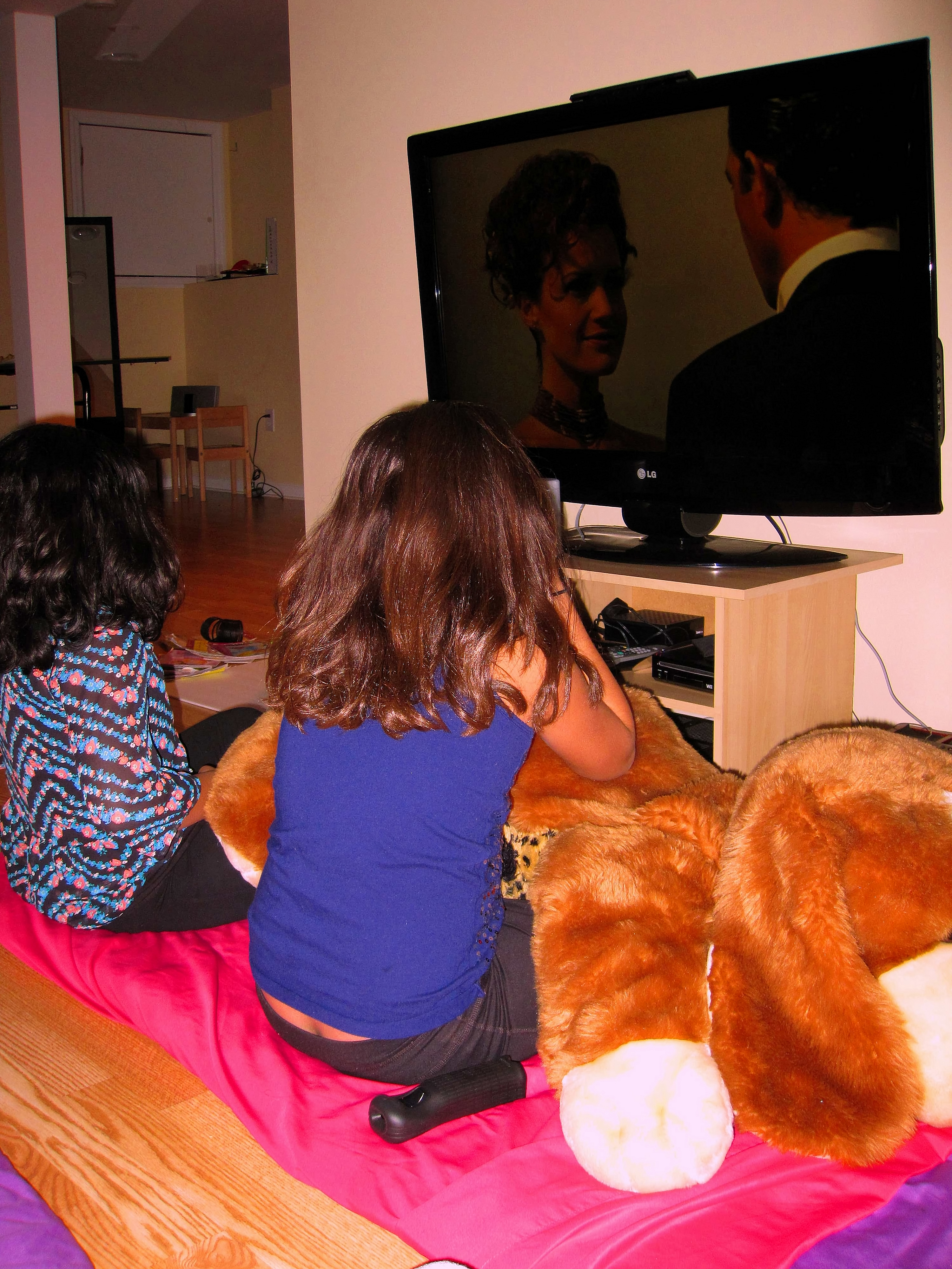 Hanging Out During The Spa Party For Girls Hanging Out During The Spa Party For Girls