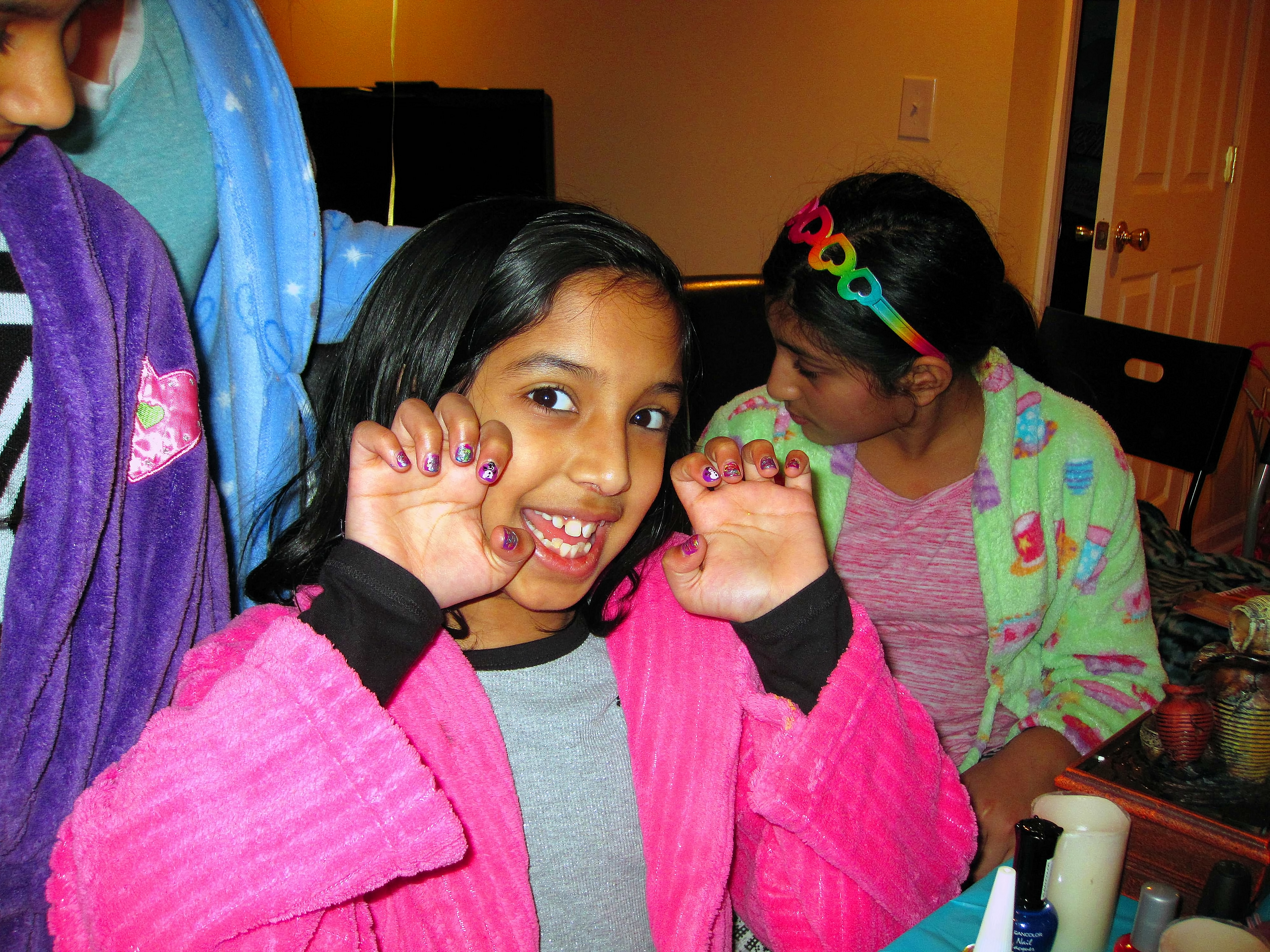 She LOVES Her Home Girls Spa Mini Mani She LOVES Her Home Girls Spa Mini Mani