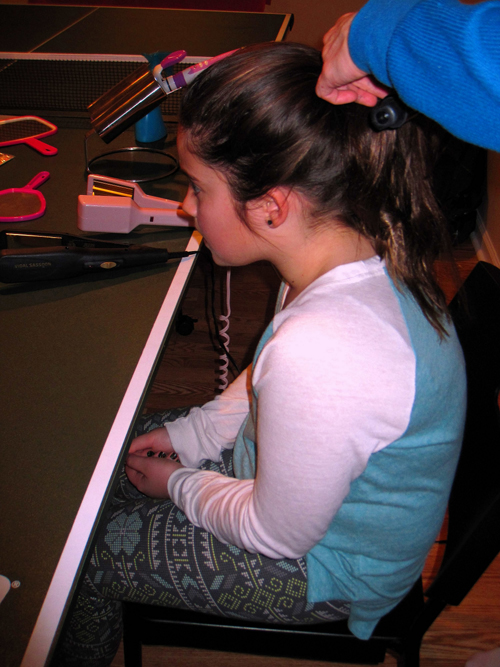 Getting A High Ponytail At The Kids Spa! Getting A High Ponytail At The Kids Spa!