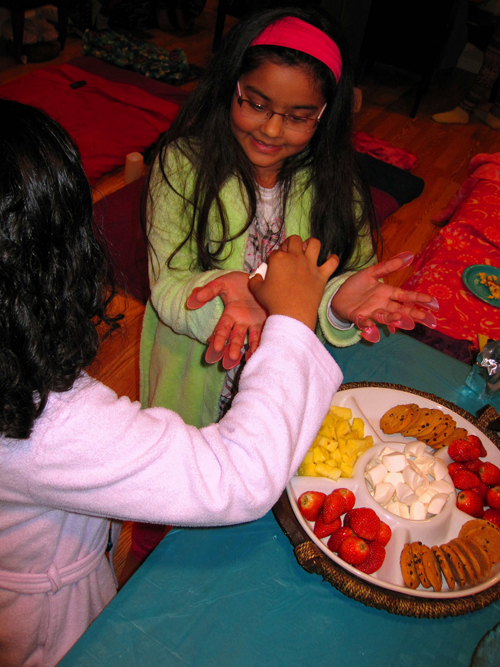 Getting Snacks In Manicure Protector Getting Snacks In Manicure Protector