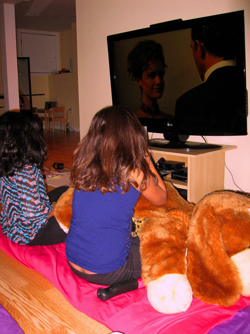 Hanging Out During The Spa Party For Girls Hanging Out During The Spa Party For Girls