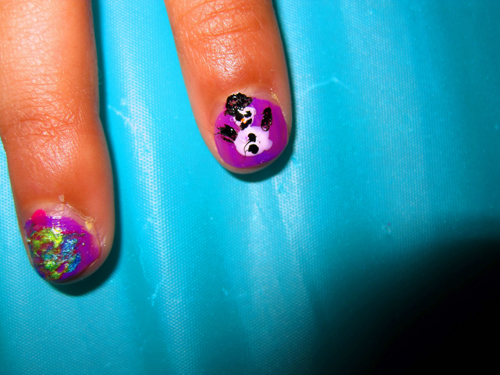 She Has A Snowman On Her Nail! She Has A Snowman On Her Nail!