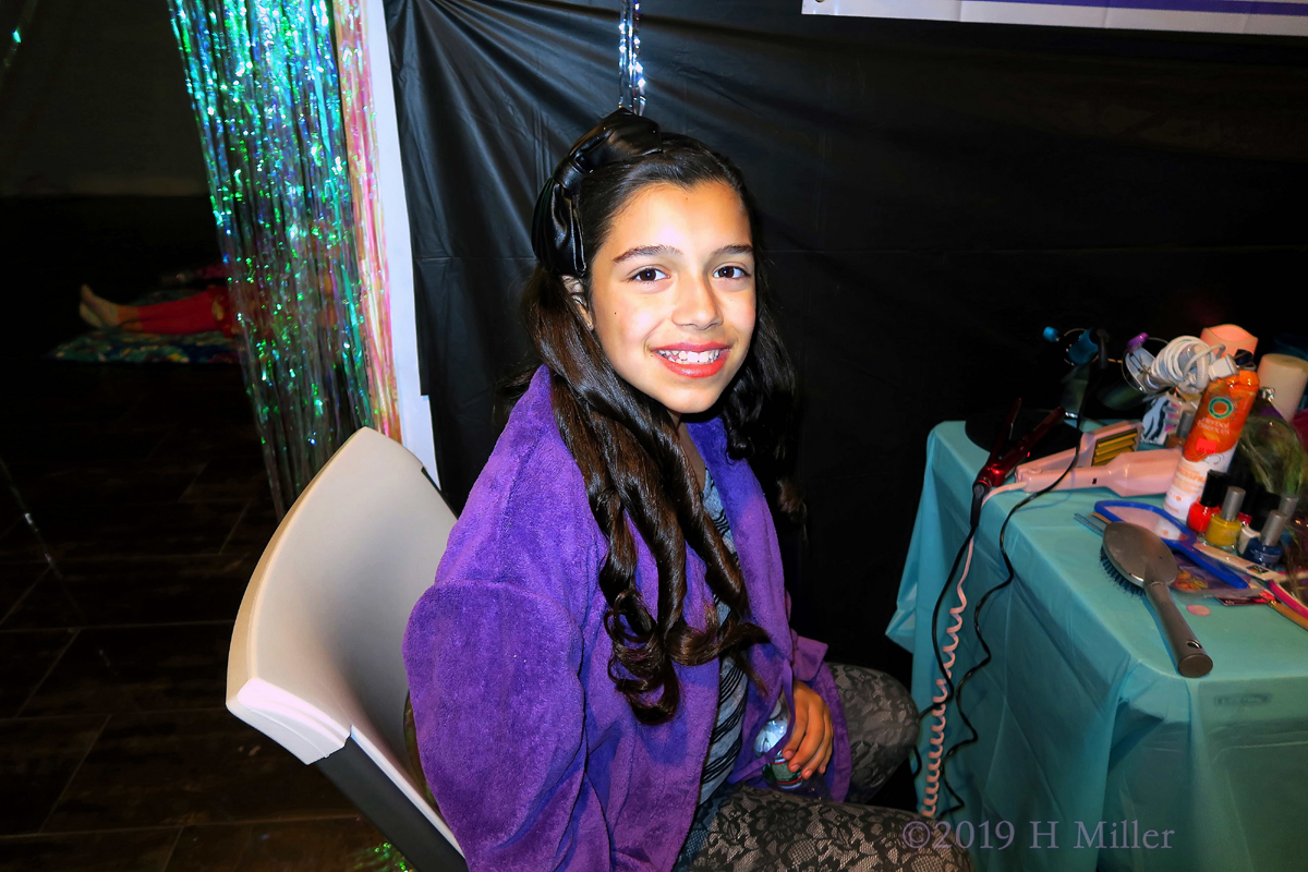 Curls And Bows! Kids Hairstyle On This Party Guest At The Spa Party For Girls! 1