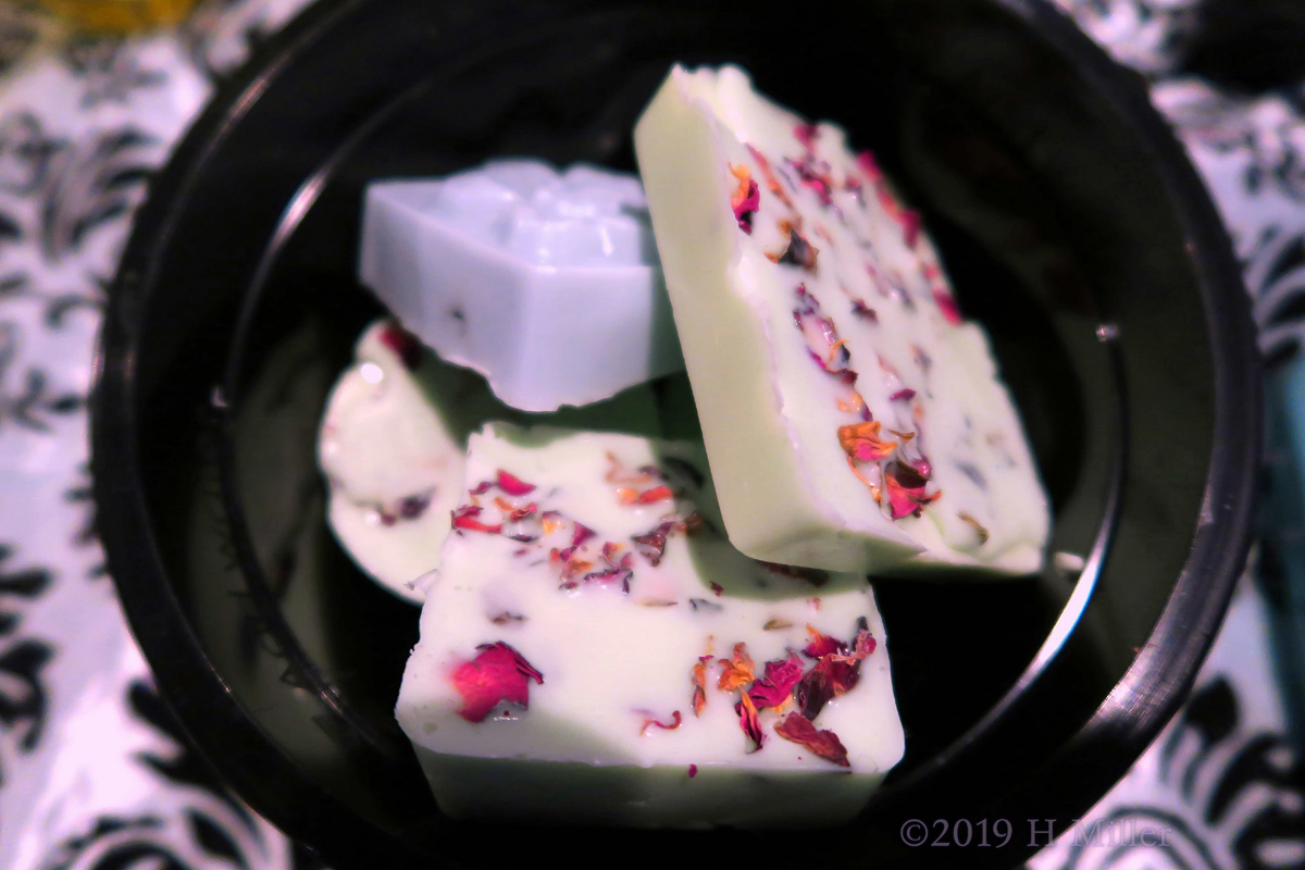 Soaps And Suds! Bath Soaps Kids Crafts For Spa Party Guests! 1