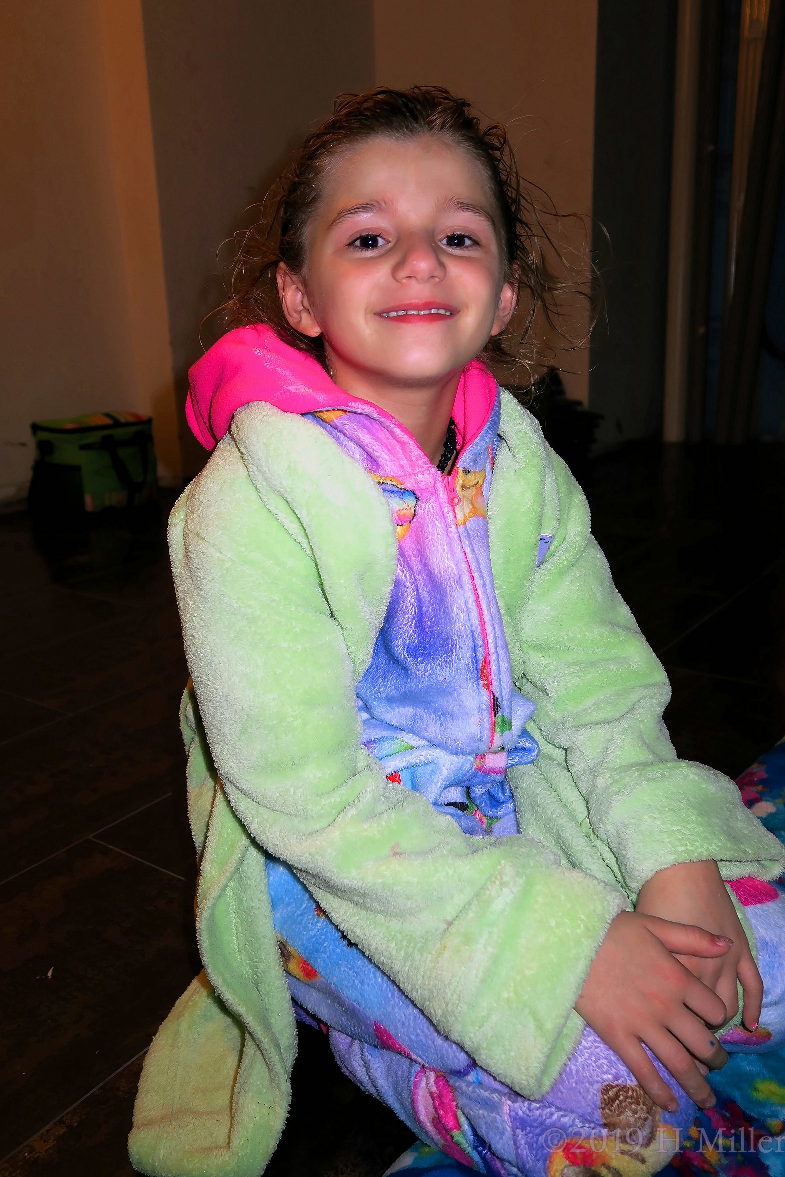 Happiness In A Hooded Spa Robe! Pose From This Party Guest! Happiness In A Hooded Spa Robe! Pose From This Party Guest!