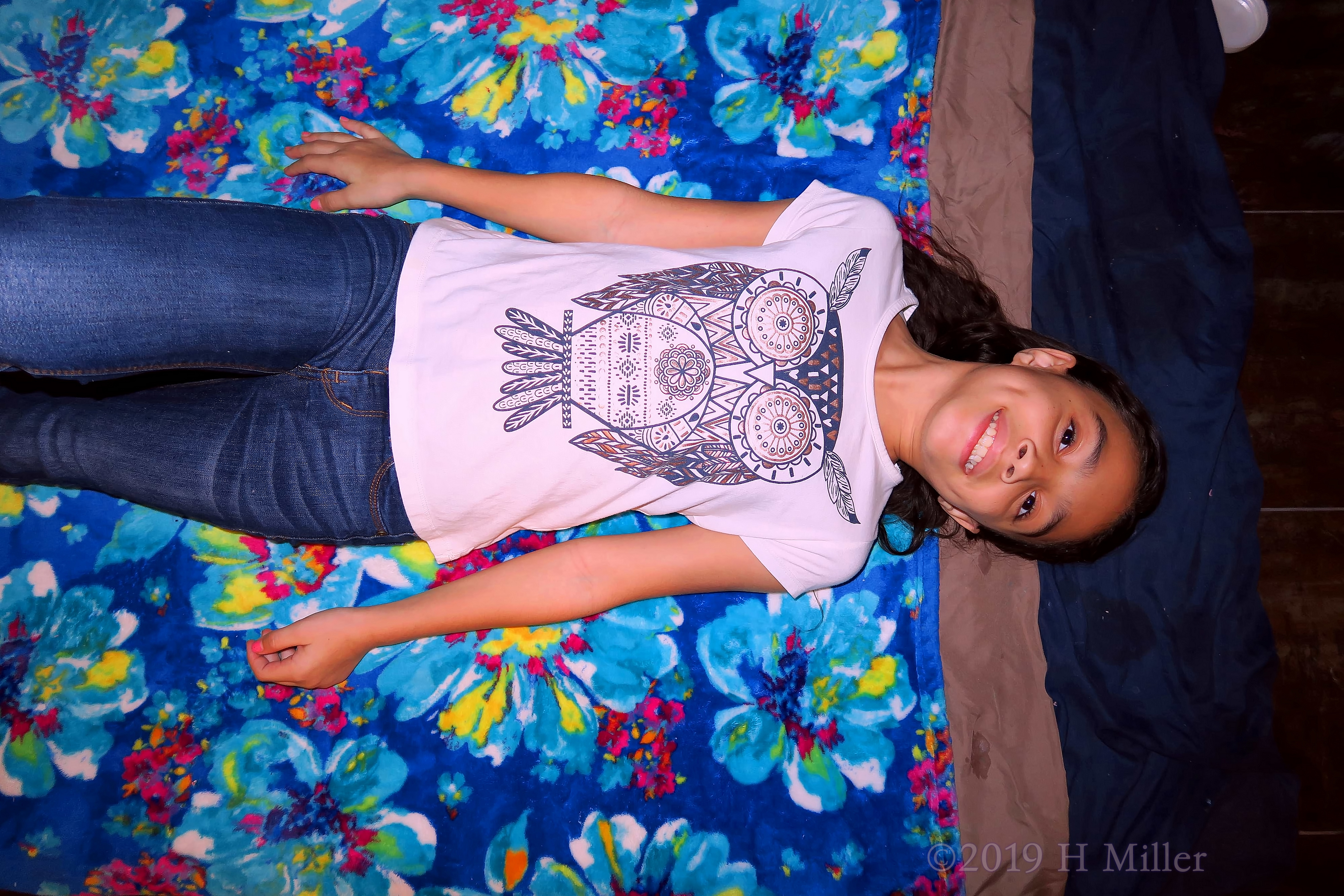 Lounging In The Facial Area! Spa Party Guest Gets Kids Facial! 4 Lounging In The Facial Area! Spa Party Guest Gets Kids Facial! 4