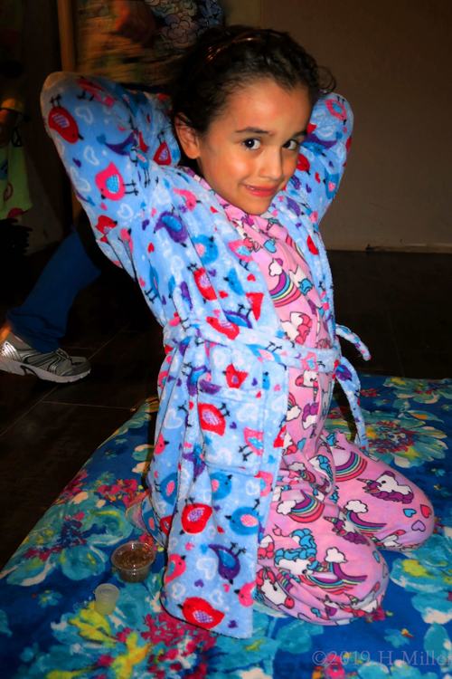 Aiming Smiles After Her Kids Facial! Party Guest Smiles At Spa Party! Aiming Smiles After Her Kids Facial! Party Guest Smiles At Spa Party!