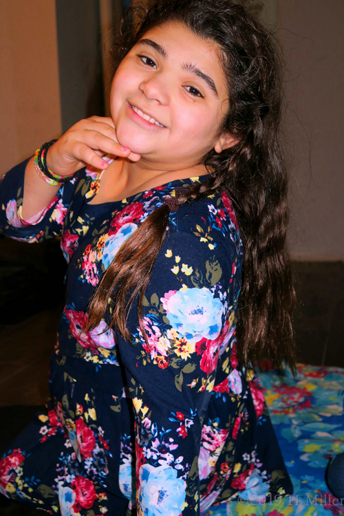 Picture Perfect Posing For Party! Party Guest Poses After Her Kids Facial! Picture Perfect Posing For Party! Party Guest Poses After Her Kids Facial!