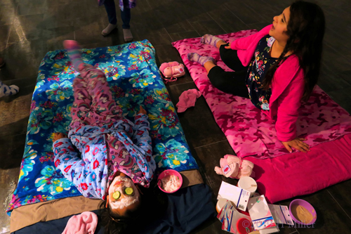 Prepped On Pink And Blue Spa Throws! Kids Facials For This Spa Party Guest! Prepped On Pink And Blue Spa Throws! Kids Facials For This Spa Party Guest!