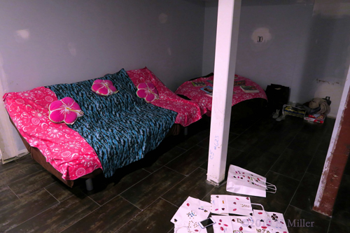 Stickers On Bags! Spa Party Kids Craft Goodie Bag Stickers On Bags! Spa Party Kids Craft Goodie Bag