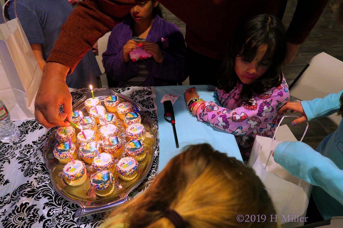 Plates Of Frosted Cupcakes With Candles On Top! Birthday Party Wishes At The Kids Spa Birthday 1