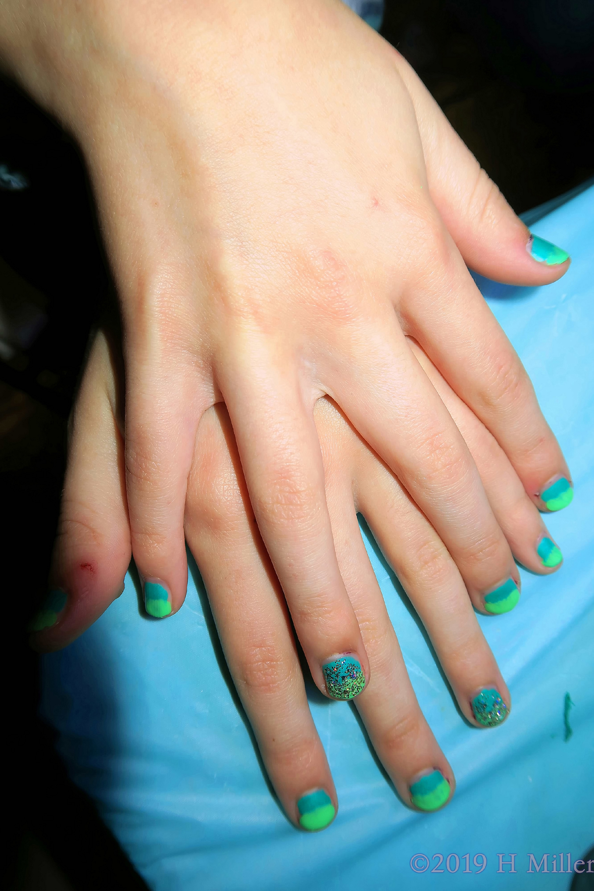 Spa Party Ombre Nail Design! Kids Mani Featuring Blue And Green And Glitter Polish! 