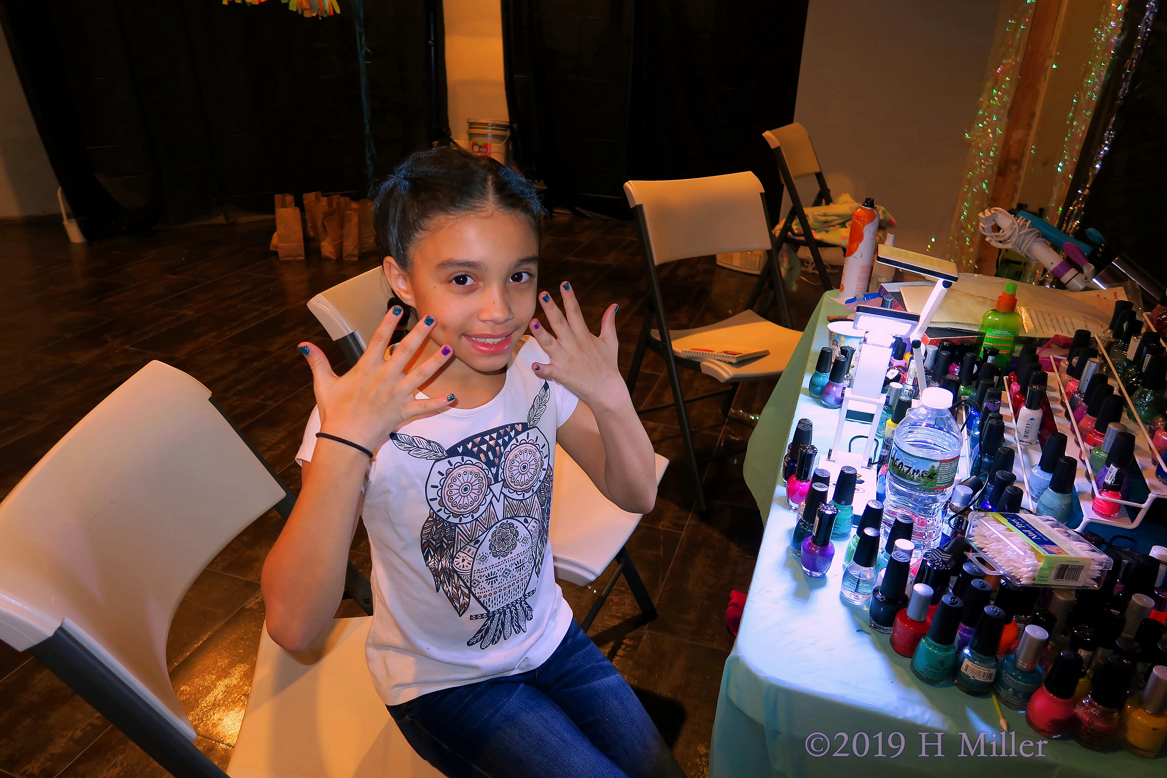 Trying On The Trend! Party Guest Poses With Kids Mani! 
