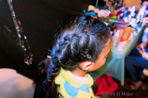 Brilliantly Blue! Bright Blue Hairchalk For Kids Hairstyle On Spa Party Guest! Brilliantly Blue! Bright Blue Hairchalk For Kids Hairstyle On Spa Party Guest!