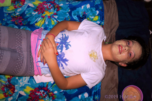 Luxuriously Lounging! Party Guest Gets Kids Facial! Luxuriously Lounging! Party Guest Gets Kids Facial!