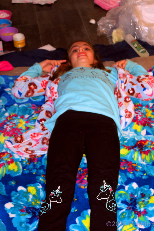 Universe Of Cupcakes And Flowers! Kids Facial On Party Guest! Universe Of Cupcakes And Flowers! Kids Facial On Party Guest!