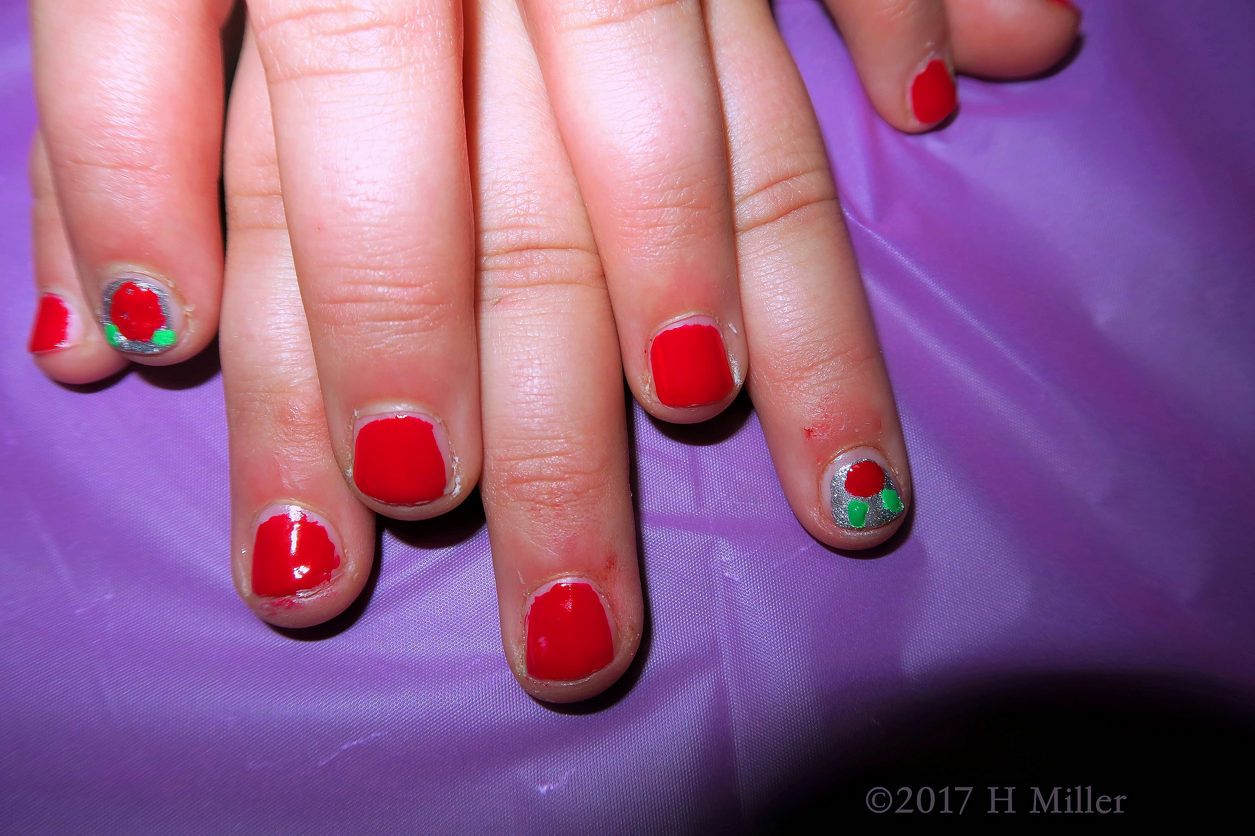 Kids Nail Art At The Kids Nail Salon Kids Nail Art At The Kids Nail Salon