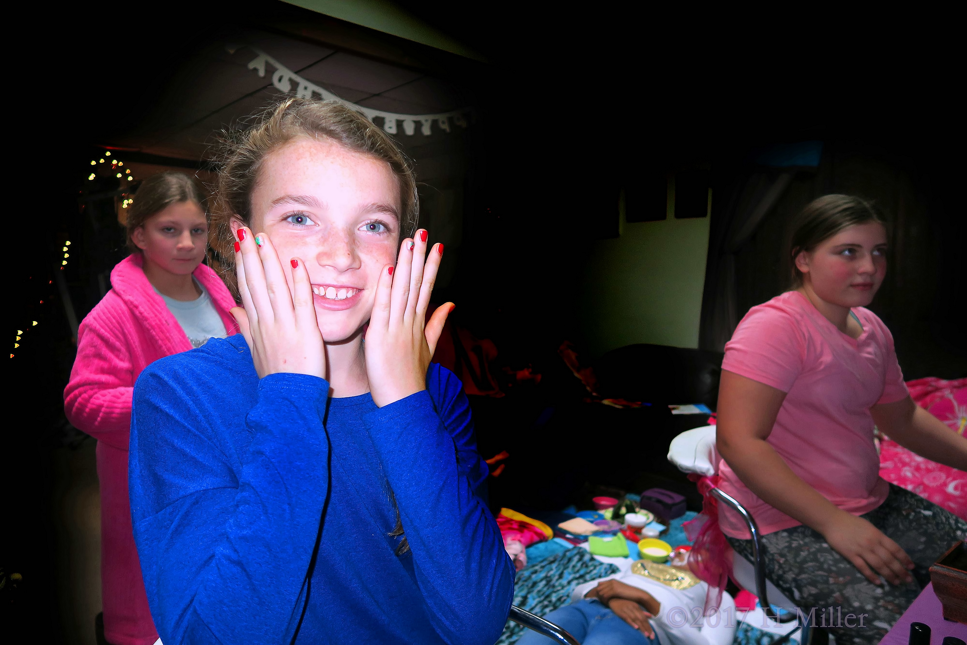 Showing Her Pretty Manicure Showing Her Pretty Manicure