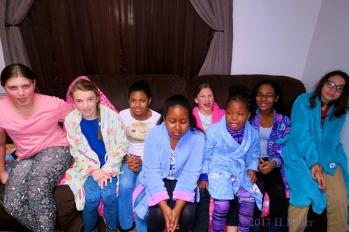 Aniyah's Spa Party Group Photo Aniyah's Spa Party Group Photo