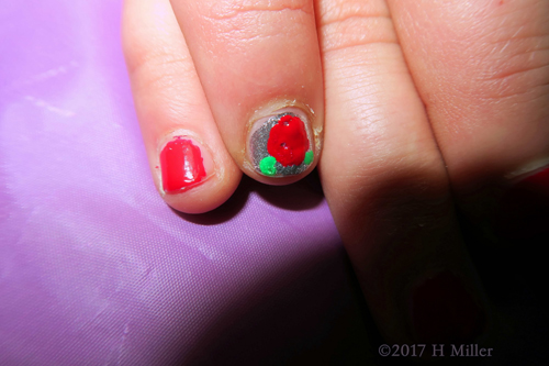 Kids Holly Berry Nail Art