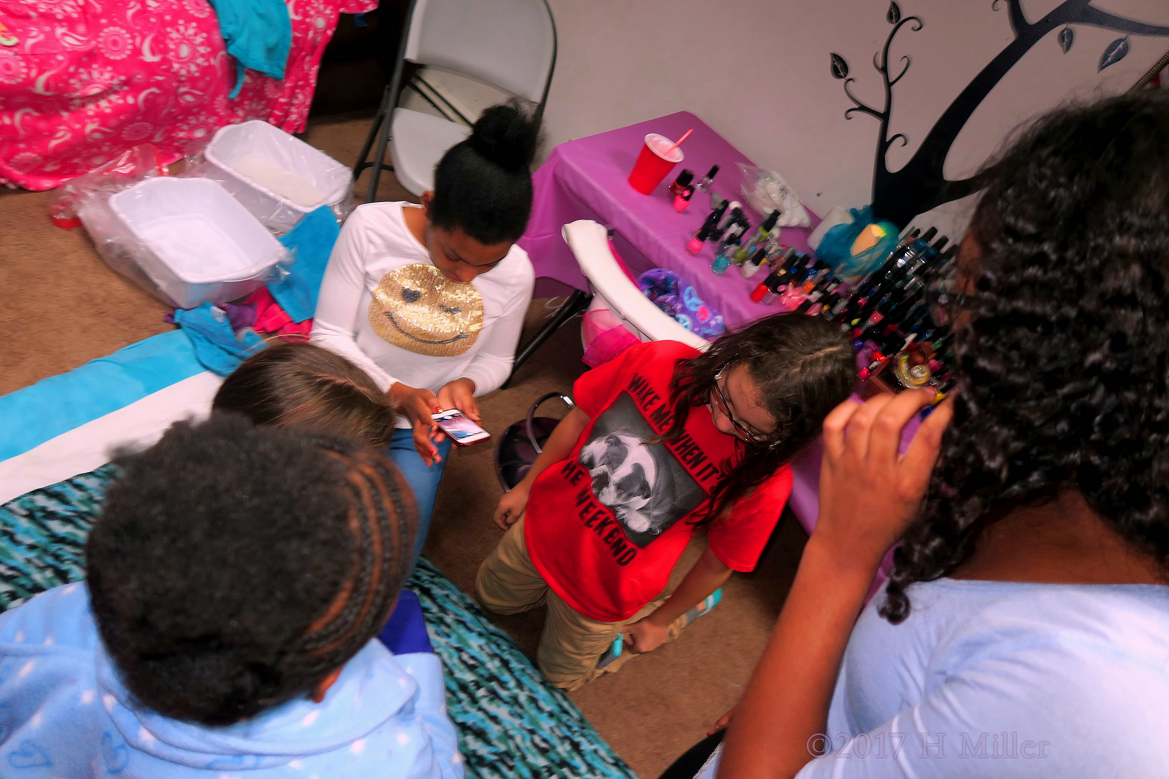 Chilling At The Girls Spa. Chilling At The Girls Spa.