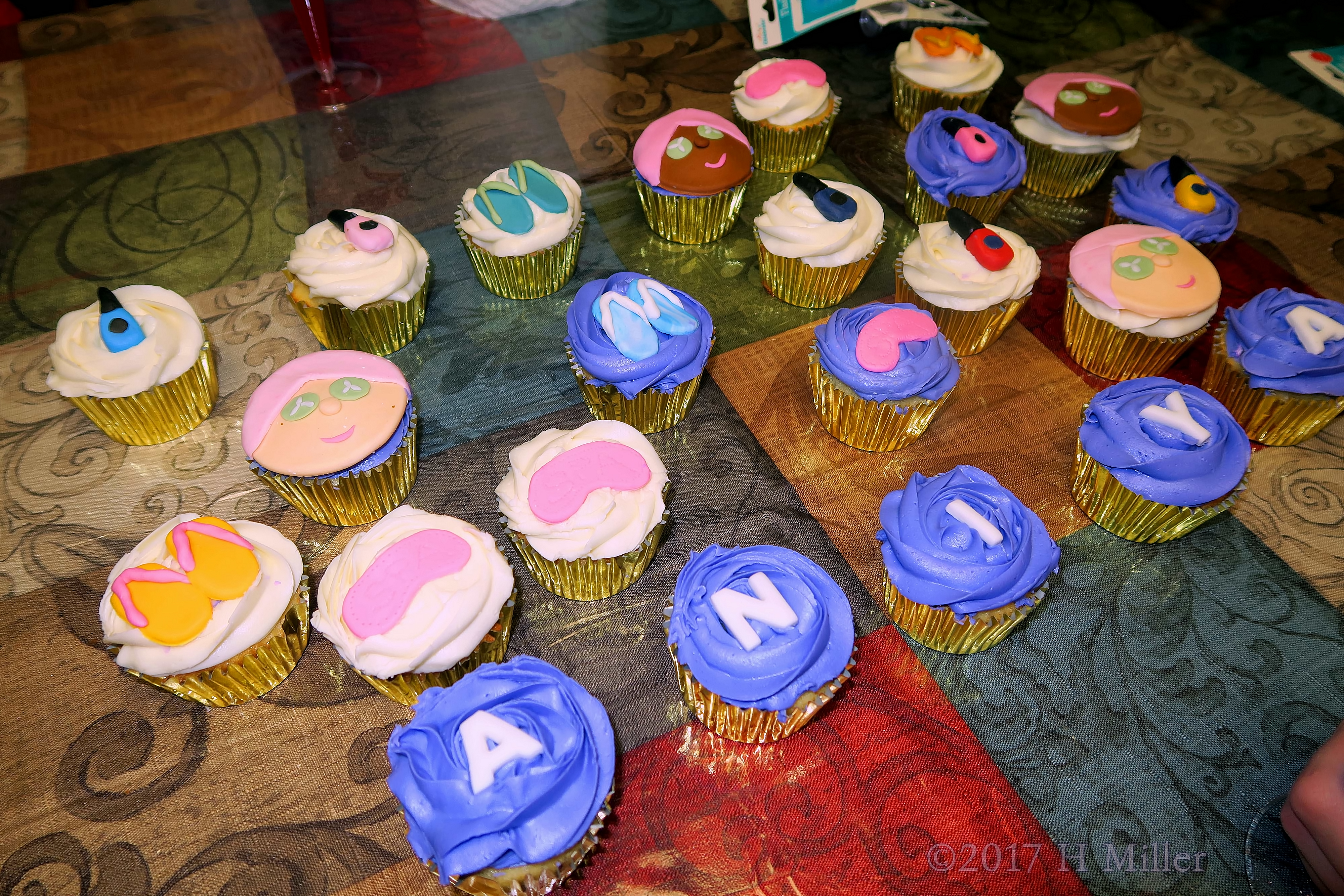 Cute Little Spa Themed Cupcakes Ready For The Girls To Enjoy! Cute Little Spa Themed Cupcakes Ready For The Girls To Enjoy!