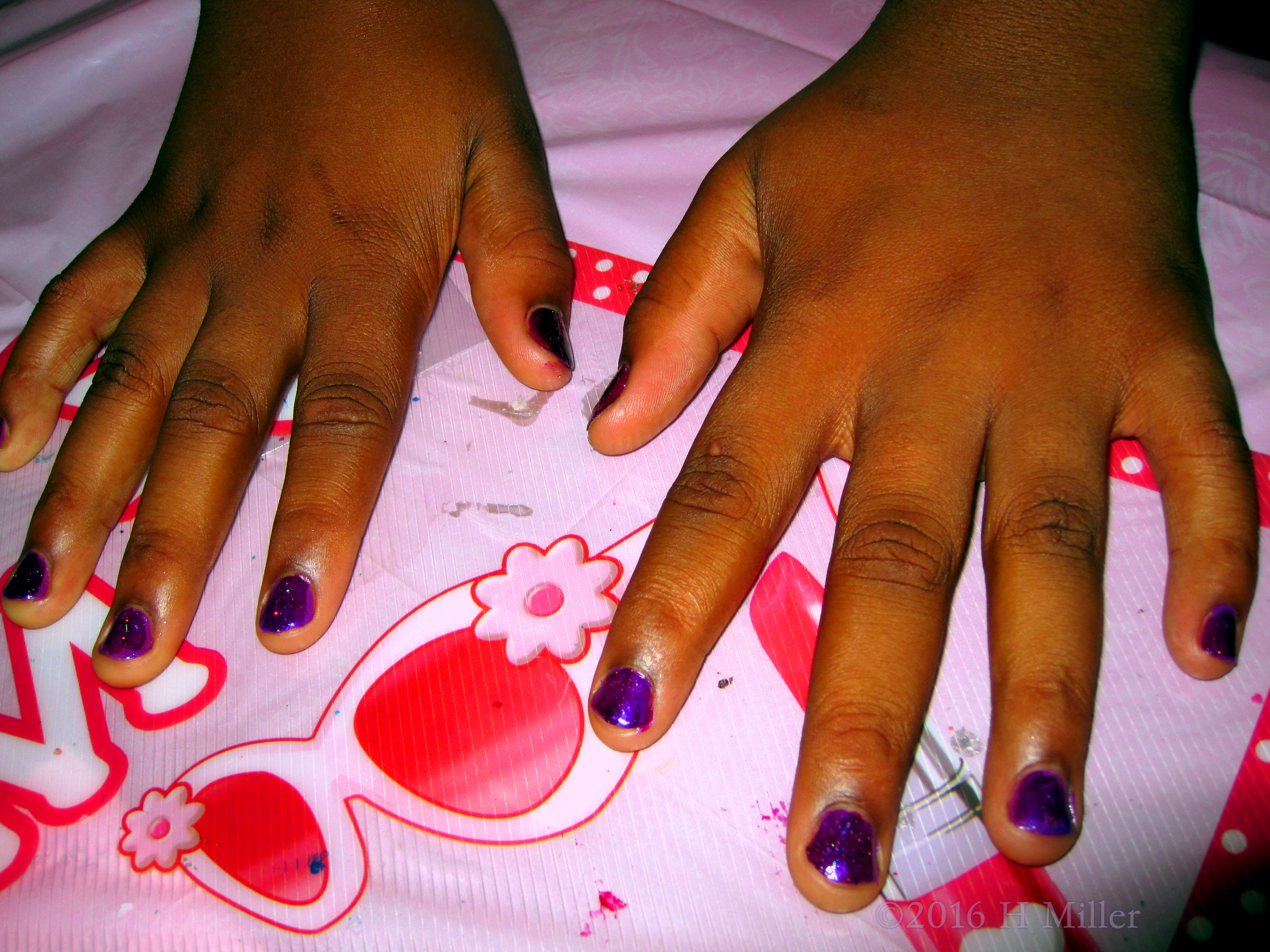 Purple Mini Mani With Sparkles Purple Mini Mani With Sparkles